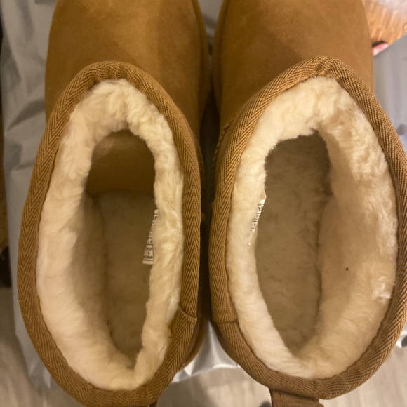 Ugg Classic ulta Mini Platform Chesnut Sz 9 - Picture 2 of 7